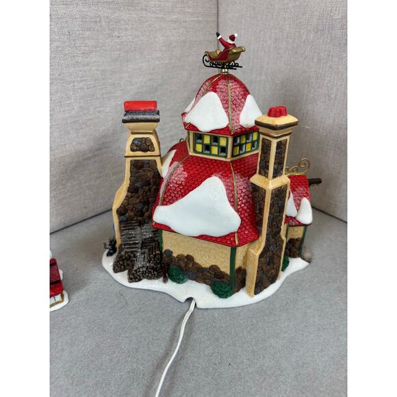 Dept 56 North Pole Series – Santa’s Sleigh Maker #56.56950 Limited Edition - Picture 5 of 13